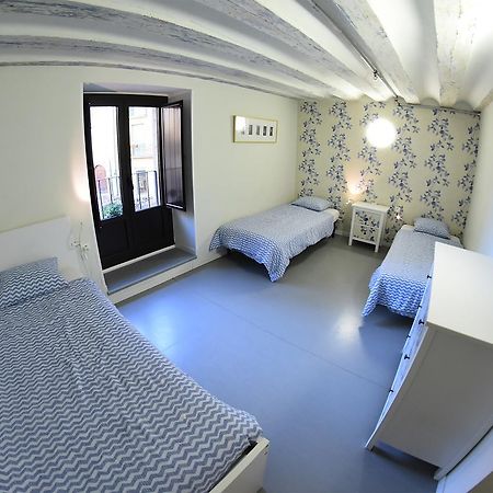 Plaza Catedral Hostel Pampeluna Zewnętrze zdjęcie