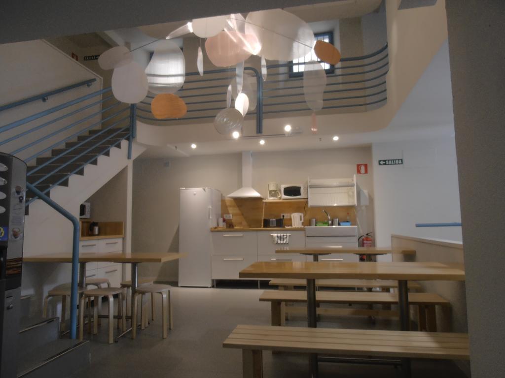 Plaza Catedral Hostel Pampeluna Zewnętrze zdjęcie